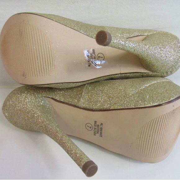 Delicious Zappa Heels - Picture 8 of 8